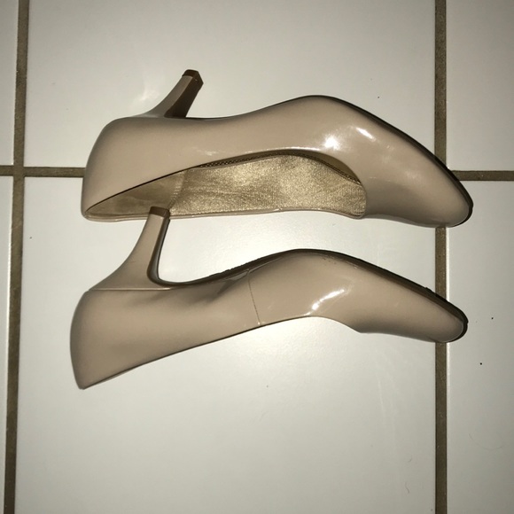 lifestride nude high heels. CHEAP! - Picture 3 of 10